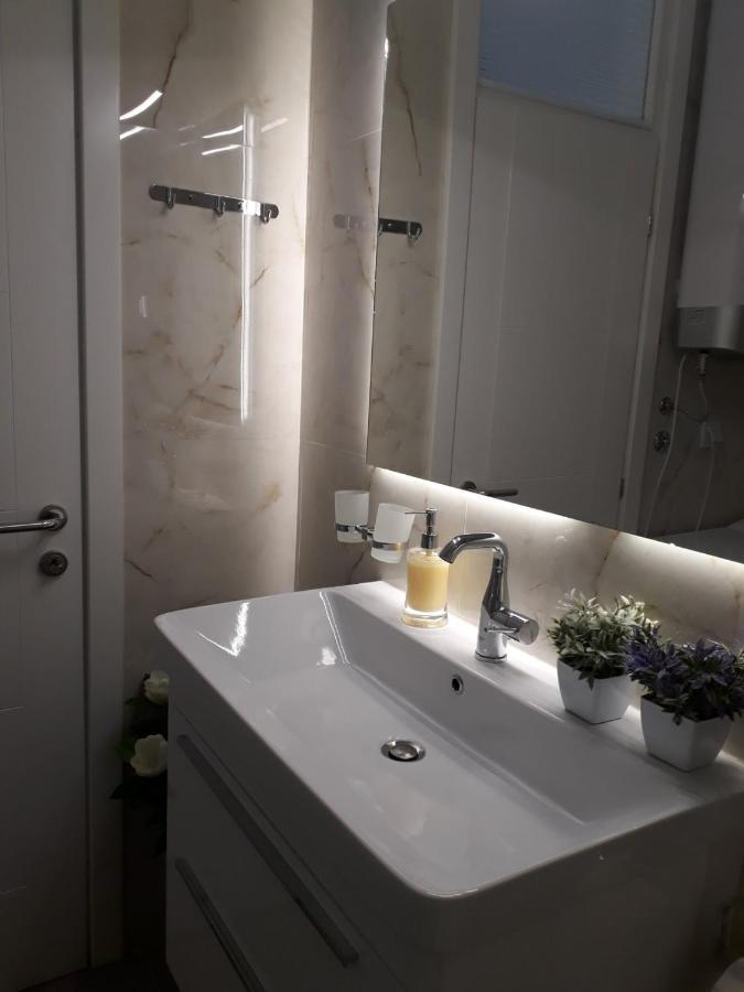 Seahaven Apartment Petrovac Exterior foto