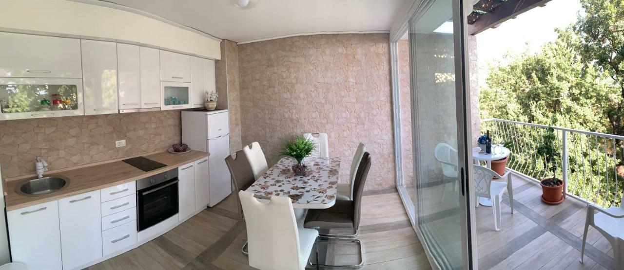 Seahaven Apartment Petrovac Exterior foto