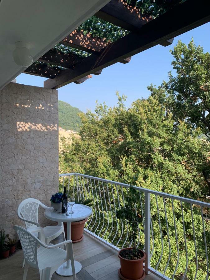 Seahaven Apartment Petrovac Exterior foto