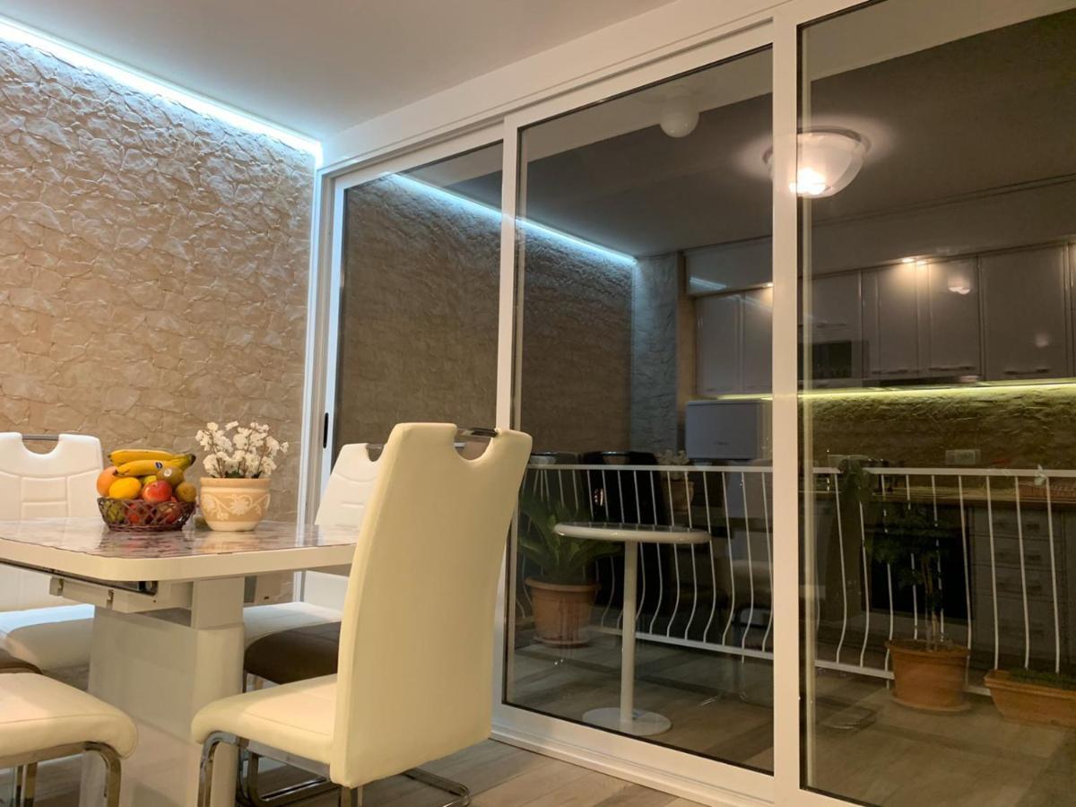Seahaven Apartment Petrovac Exterior foto